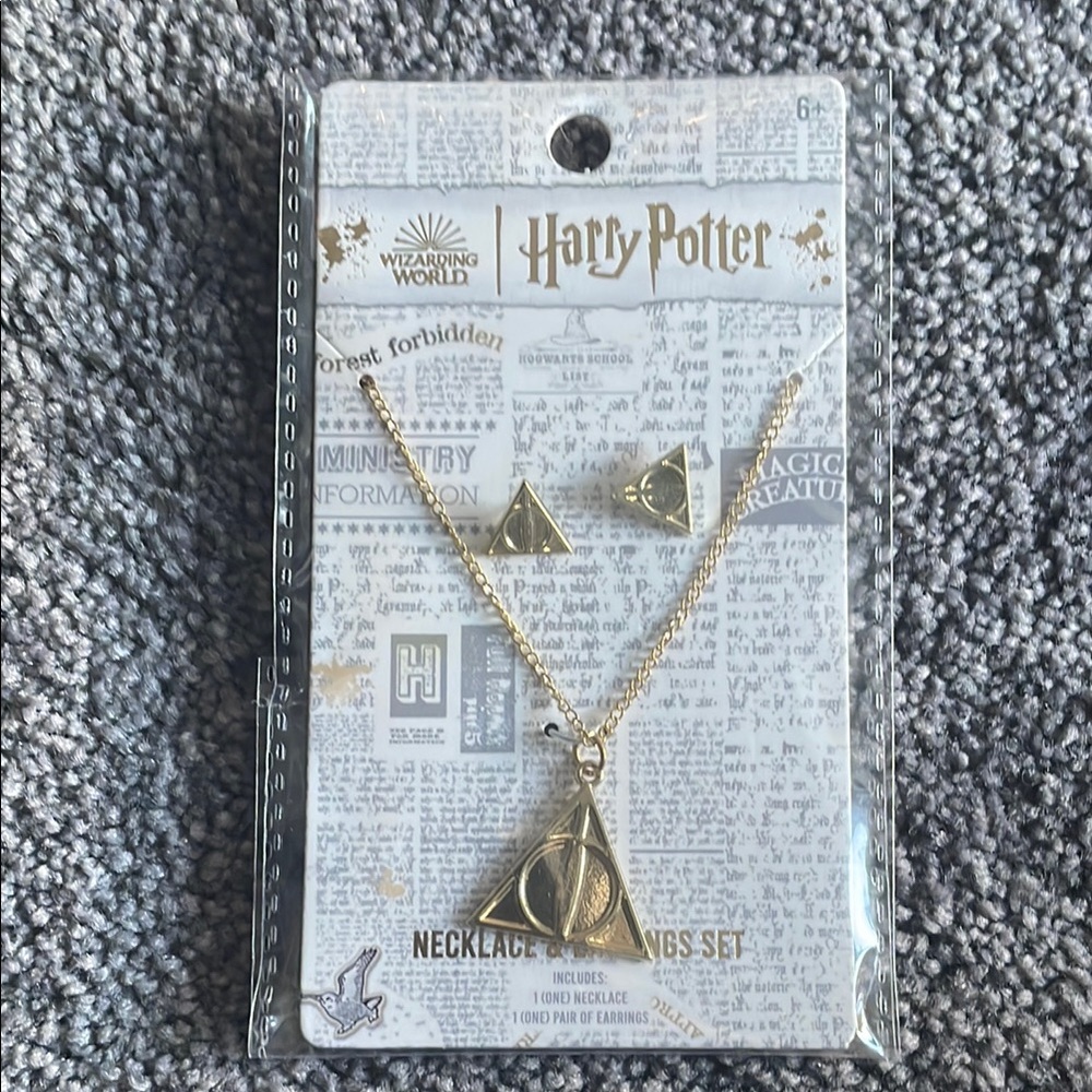 Harry Potter Gold Necklace and Earrings Set